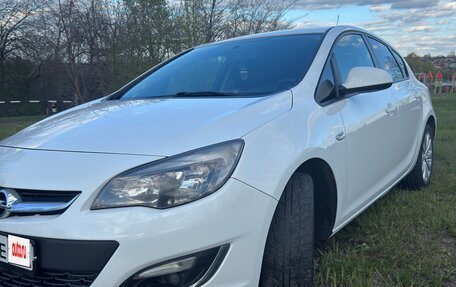 Opel Astra J, 2012 год, 815 000 рублей, 2 фотография