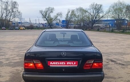 Mercedes-Benz E-Класс, 2001 год, 320 000 рублей, 7 фотография