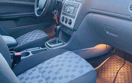 Ford Focus II рестайлинг, 2006 год, 850 000 рублей, 11 фотография