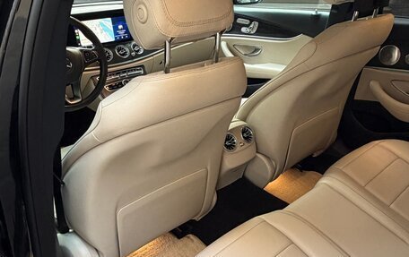 Mercedes-Benz E-Класс, 2018 год, 3 950 000 рублей, 13 фотография