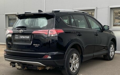 Toyota RAV4, 2018 год, 2 399 000 рублей, 5 фотография