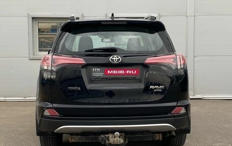Toyota RAV4, 2018 год, 2 399 000 рублей, 6 фотография