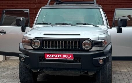 Toyota FJ Cruiser, 2008 год, 3 800 000 рублей, 1 фотография