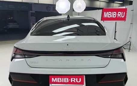 Hyundai Elantra, 2023 год, 1 290 040 рублей, 5 фотография