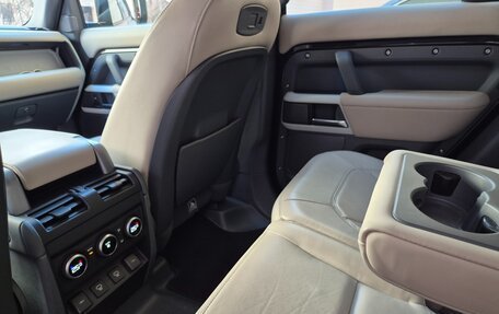 Land Rover Defender II, 2021 год, 9 600 000 рублей, 10 фотография