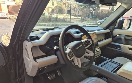 Land Rover Defender II, 2021 год, 9 600 000 рублей, 20 фотография