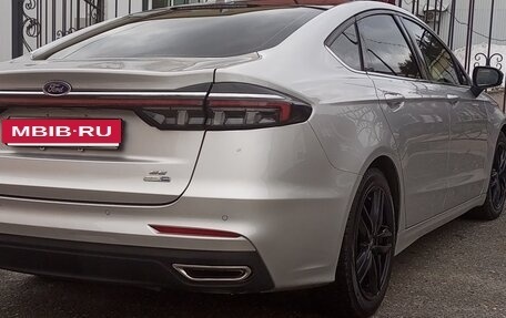 Ford Fusion (North America) II, 2019 год, 1 950 000 рублей, 13 фотография