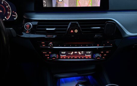 BMW 5 серия, 2018 год, 3 450 000 рублей, 7 фотография