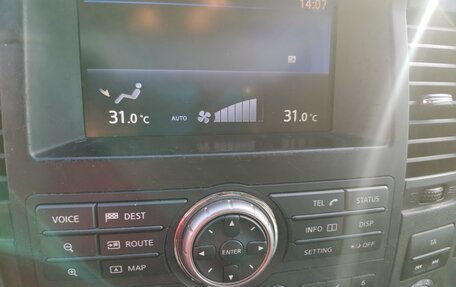 Nissan Pathfinder, 2010 год, 1 890 000 рублей, 15 фотография