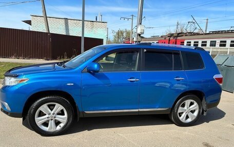 Toyota Highlander III, 2012 год, 2 700 000 рублей, 3 фотография