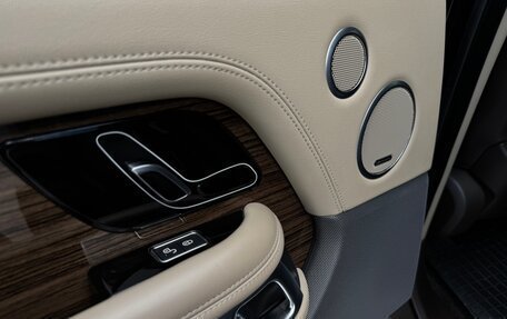 Land Rover Range Rover IV рестайлинг, 2018 год, 6 999 000 рублей, 26 фотография