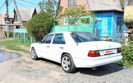 Mercedes-Benz E-Класс, 1992 год, 470 000 рублей, 3 фотография