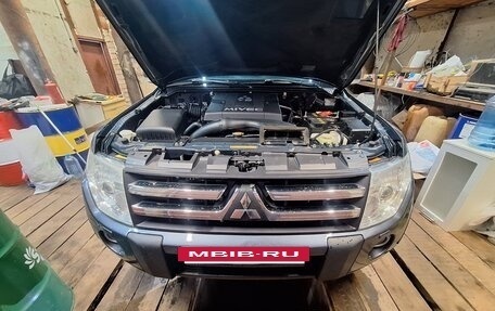 Mitsubishi Pajero IV, 2007 год, 1 399 000 рублей, 2 фотография