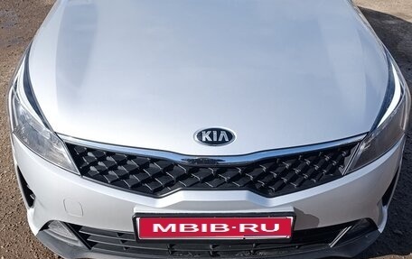 KIA Rio IV, 2021 год, 1 399 000 рублей, 1 фотография