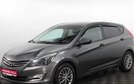 Hyundai Solaris II рестайлинг, 2015 год, 990 000 рублей, 1 фотография