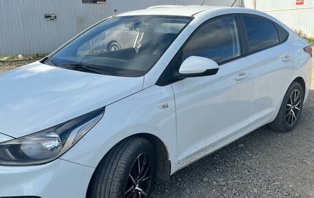 Hyundai Solaris II рестайлинг, 2019 год, 1 250 000 рублей, 3 фотография