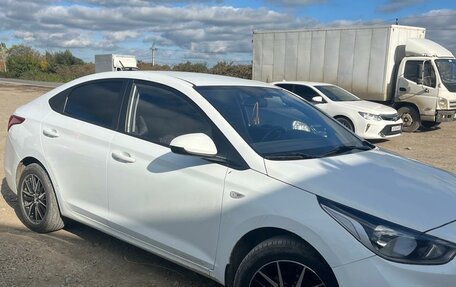 Hyundai Solaris II рестайлинг, 2019 год, 1 250 000 рублей, 2 фотография