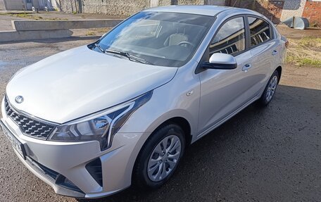 KIA Rio IV, 2021 год, 1 399 000 рублей, 3 фотография