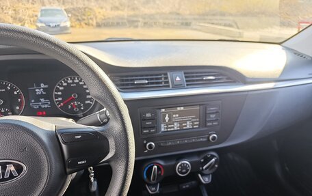 KIA Rio IV, 2021 год, 1 399 000 рублей, 13 фотография