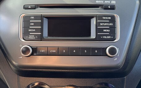 KIA Rio III рестайлинг, 2015 год, 880 000 рублей, 30 фотография