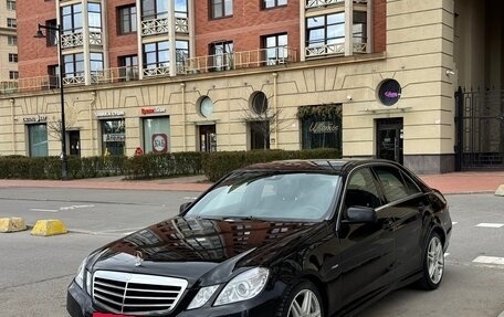 Mercedes-Benz E-Класс, 2012 год, 1 320 000 рублей, 3 фотография