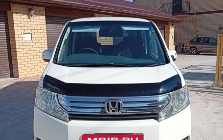 Honda Stepwgn IV, 2010 год, 1 380 000 рублей, 2 фотография