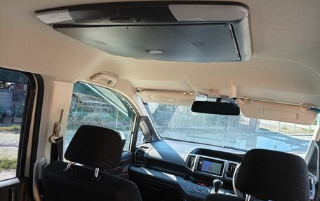 Honda Stepwgn IV, 2010 год, 1 380 000 рублей, 22 фотография