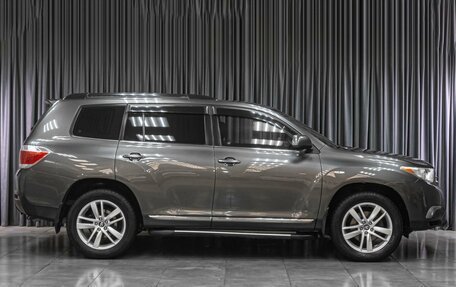Toyota Highlander III, 2012 год, 2 139 000 рублей, 5 фотография
