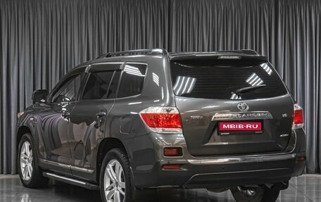 Toyota Highlander III, 2012 год, 2 139 000 рублей, 2 фотография