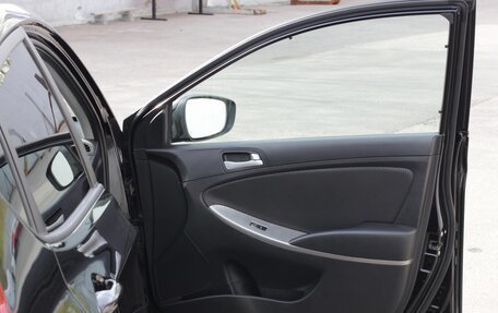 Hyundai Solaris II рестайлинг, 2016 год, 1 360 000 рублей, 23 фотография