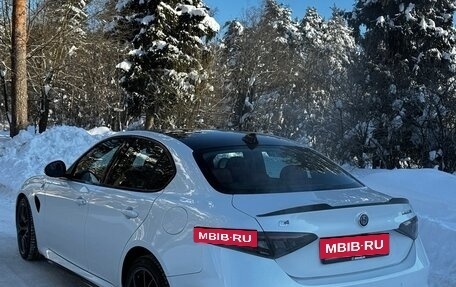 Alfa Romeo Giulia II, 2019 год, 4 490 000 рублей, 8 фотография