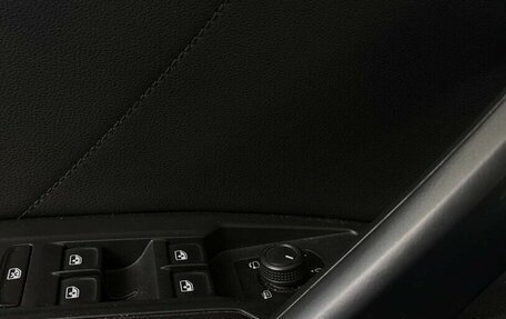 Volkswagen Tiguan II, 2021 год, 3 000 000 рублей, 11 фотография