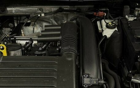 Volkswagen Tiguan II, 2021 год, 3 000 000 рублей, 19 фотография