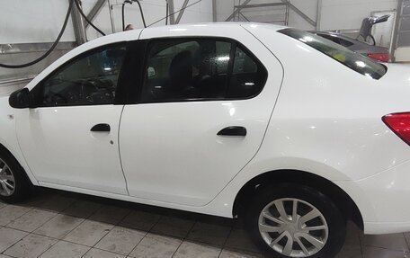 Renault Logan II, 2020 год, 999 999 рублей, 3 фотография