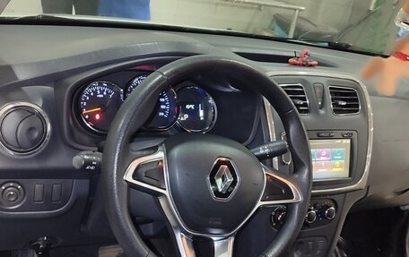 Renault Logan II, 2020 год, 999 999 рублей, 9 фотография