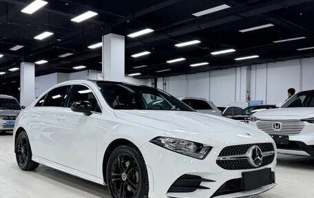 Mercedes-Benz A-Класс, 2022 год, 1 350 888 рублей, 3 фотография