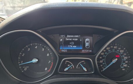 Ford Focus III, 2011 год, 900 000 рублей, 2 фотография