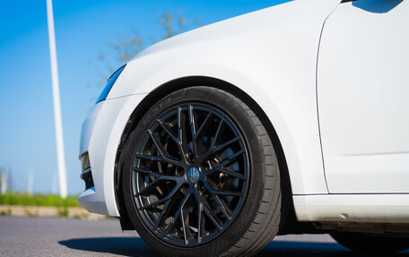 Skoda Octavia, 2018 год, 2 150 000 рублей, 30 фотография