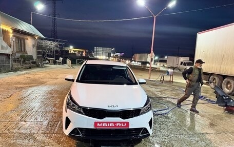 KIA Rio IV, 2021 год, 1 650 000 рублей, 3 фотография