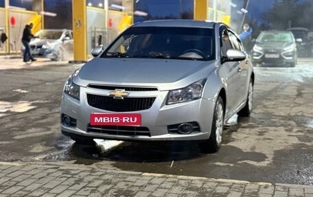 Chevrolet Cruze II, 2010 год, 670 000 рублей, 4 фотография