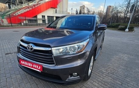 Toyota Highlander III, 2014 год, 2 920 000 рублей, 4 фотография