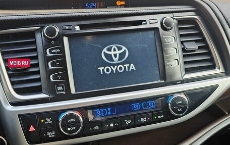 Toyota Highlander III, 2014 год, 2 920 000 рублей, 16 фотография