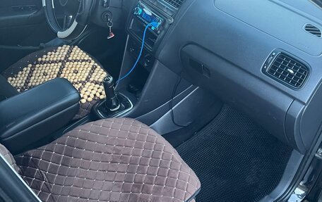 Volkswagen Polo VI (EU Market), 2012 год, 650 000 рублей, 10 фотография