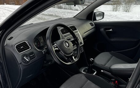 Volkswagen Polo VI (EU Market), 2016 год, 800 000 рублей, 12 фотография