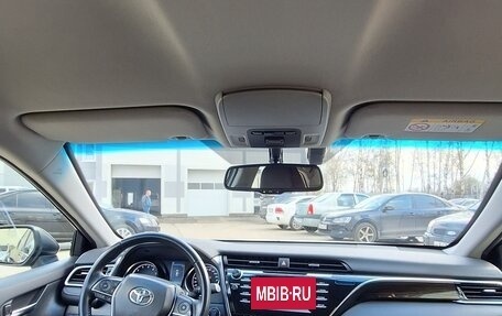 Toyota Camry, 2019 год, 2 400 000 рублей, 7 фотография