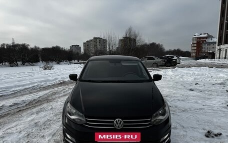 Volkswagen Polo VI (EU Market), 2016 год, 800 000 рублей, 5 фотография