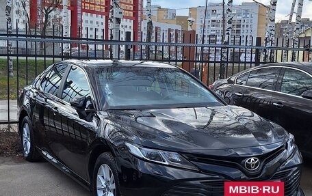 Toyota Camry, 2019 год, 2 400 000 рублей, 8 фотография