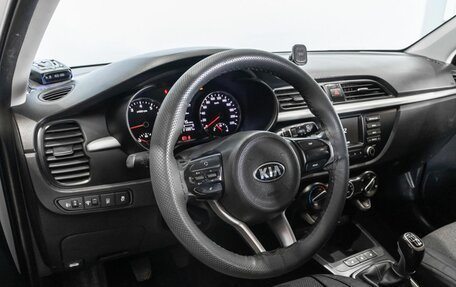 KIA Rio IV, 2018 год, 1 100 000 рублей, 5 фотография