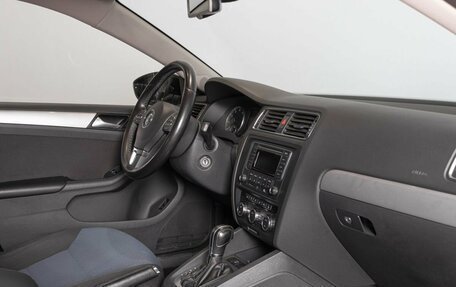 Volkswagen Jetta VI, 2013 год, 1 054 600 рублей, 7 фотография