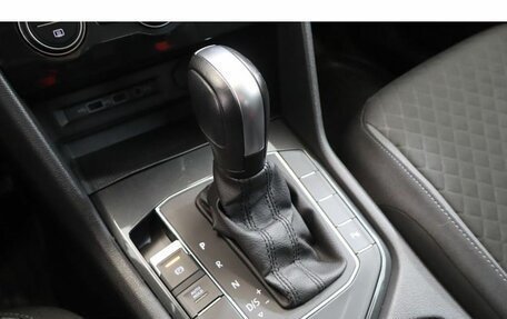 Volkswagen Tiguan II, 2020 год, 2 529 000 рублей, 12 фотография